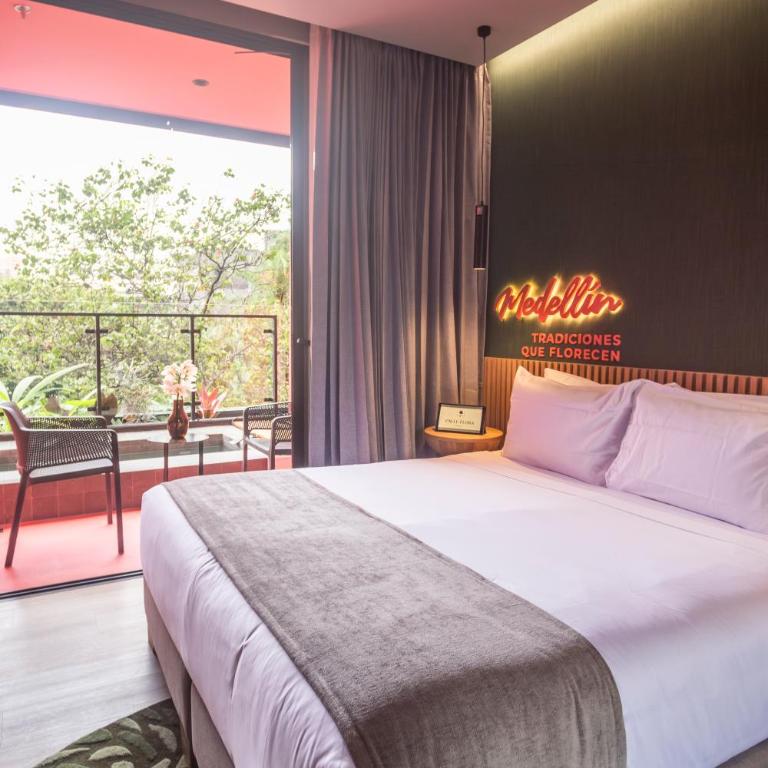 Calle Flora Hotel by Jalo - Deluxe Double Room with Bath - 3