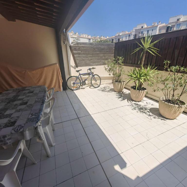 Cap d'Agde: Joli T2 Climatisé à 50m Plage, 4 Pers - FR-1-607-227 - Appartamento - 10