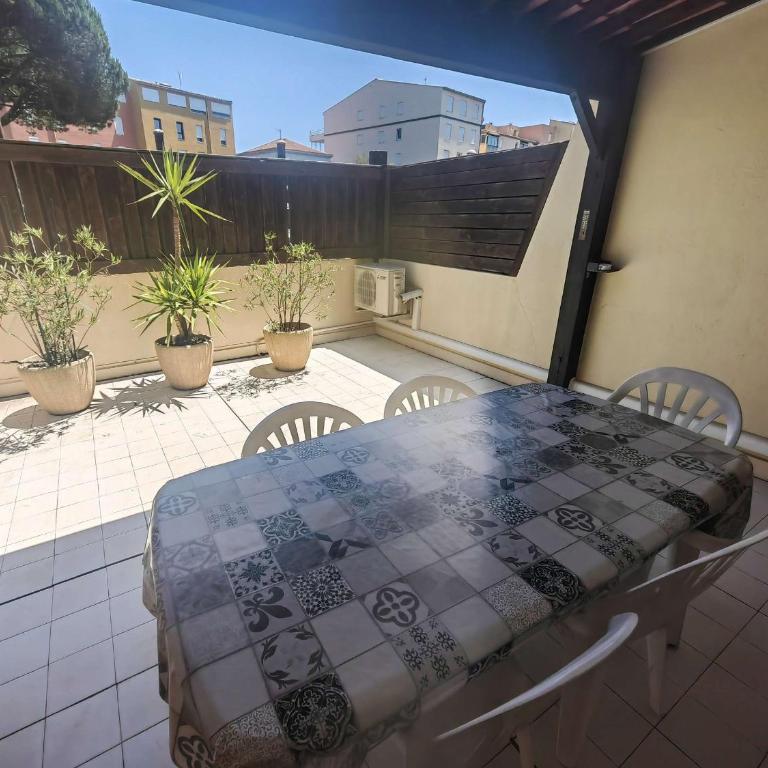 Cap d'Agde: Joli T2 Climatisé à 50m Plage, 4 Pers - FR-1-607-227 - Appartamento - 11