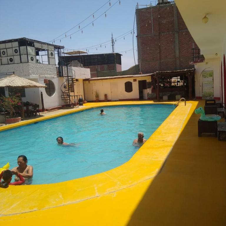Hospedaje con vista ala laguna de huacachina refugio en el oasis - Quadruple Room with Private External Bathroom - 3