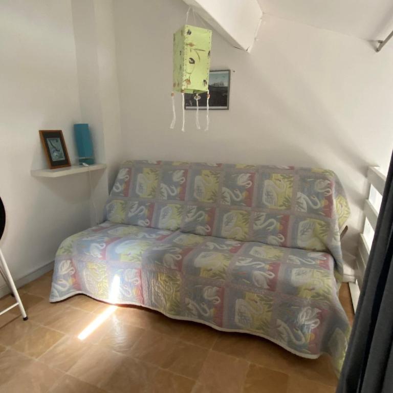 Pavillon lumineux avec terrasse à 500m de la plage, parking sécurisé, 6 couchages - FR-1-732-52 - Maison de Vacances - 11