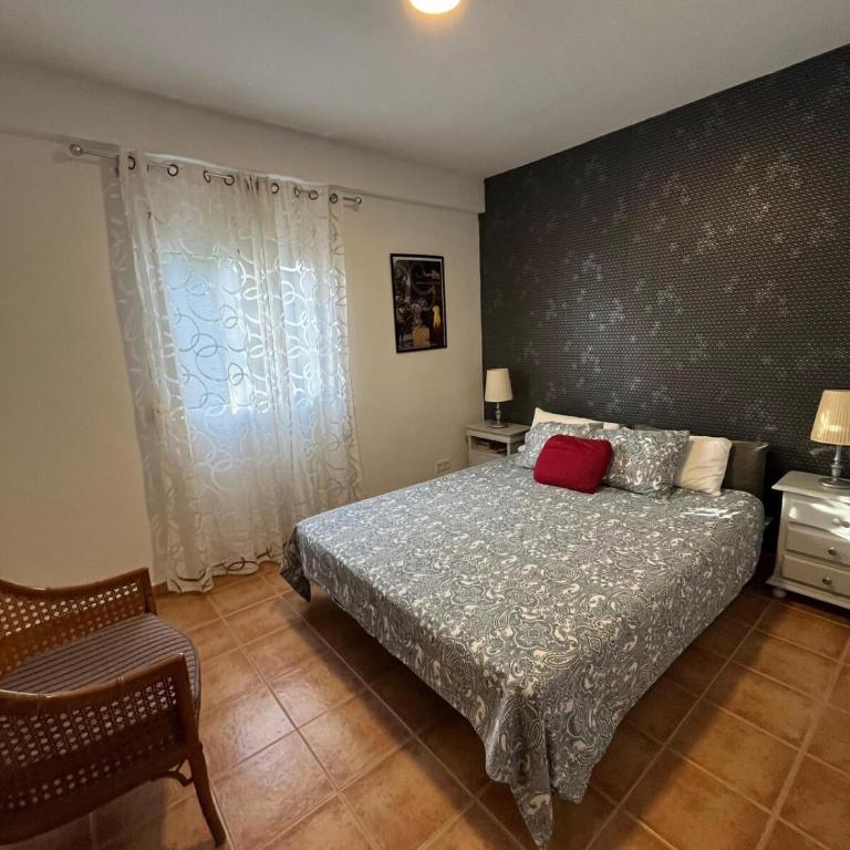 Beautiful 3 Bedrooms, 2 Baths, Balcony, Beach Apartment - Apartamento - 11