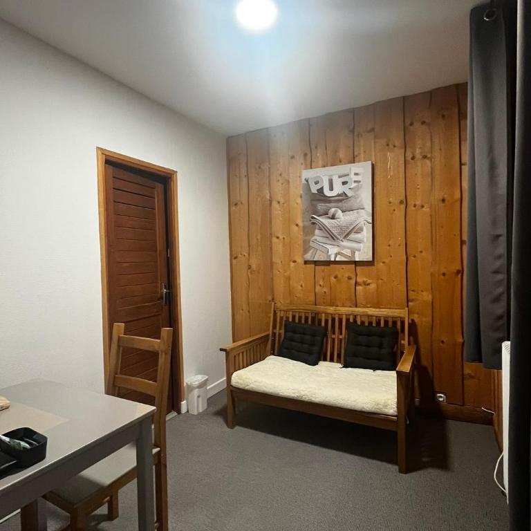 Hôtel Au Feu De Bois - Chambre Double Supérieure - 2