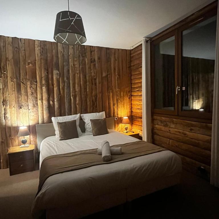 Hôtel Au Feu De Bois - Chambre Double Supérieure - 1