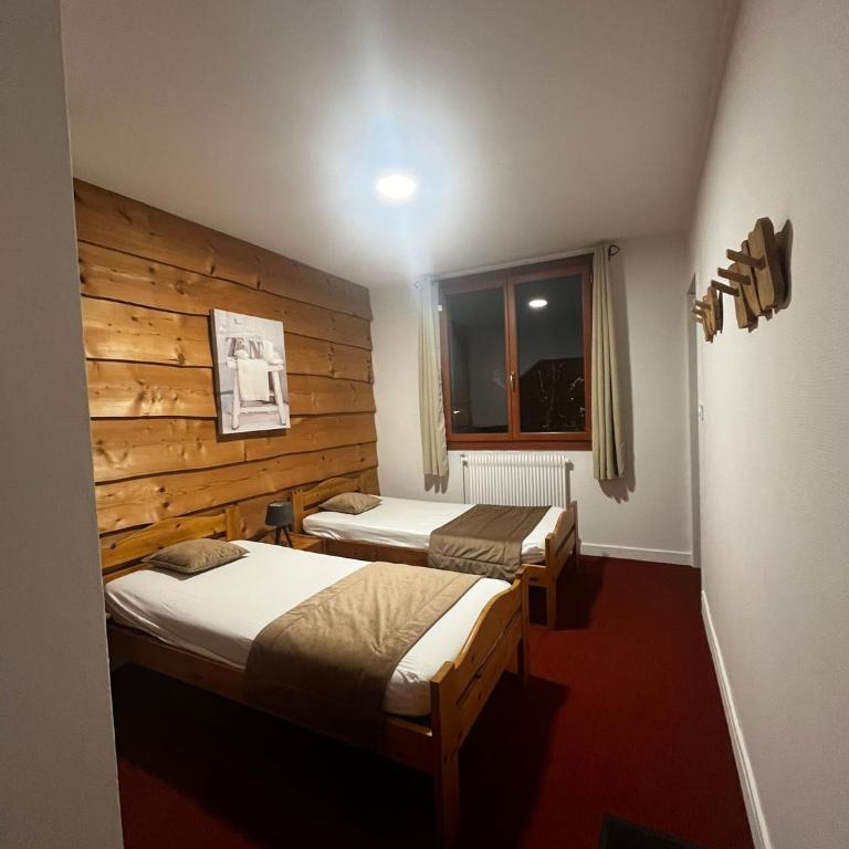 Hôtel Au Feu De Bois - Chambre Familiale - 5