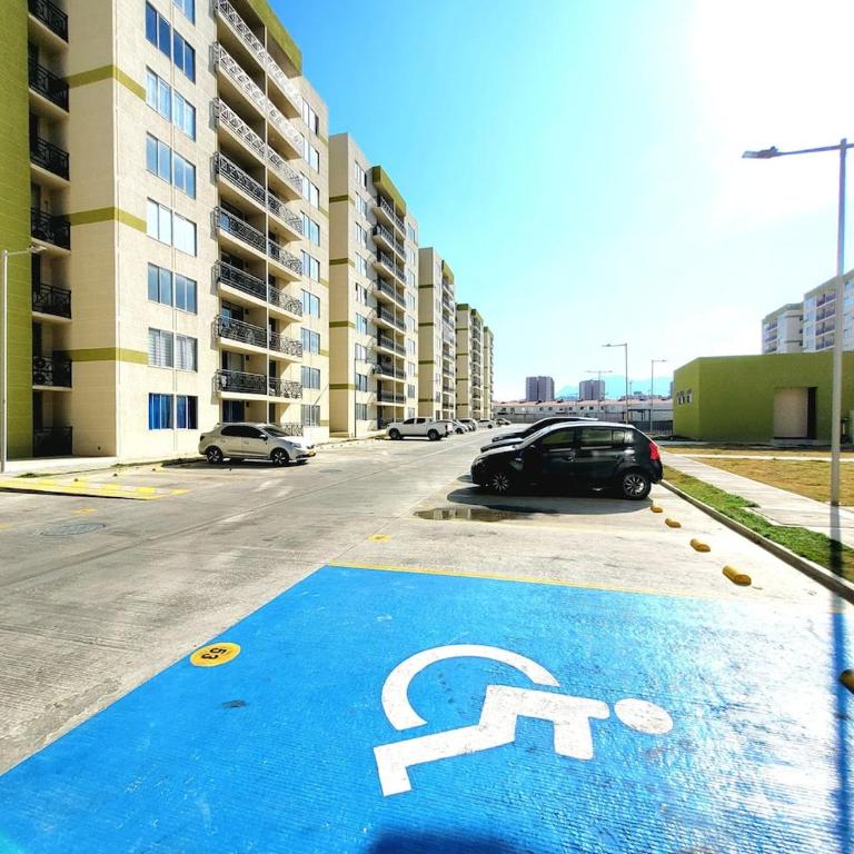 Grande y Bonito Apartamento Con Piscina - Apartamento de 3 dormitorios con balcón - 7