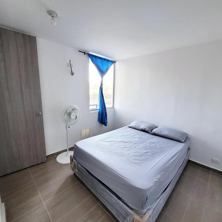 Grande y Bonito Apartamento Con Piscina - Apartamento de 3 dormitorios con balcón - 8