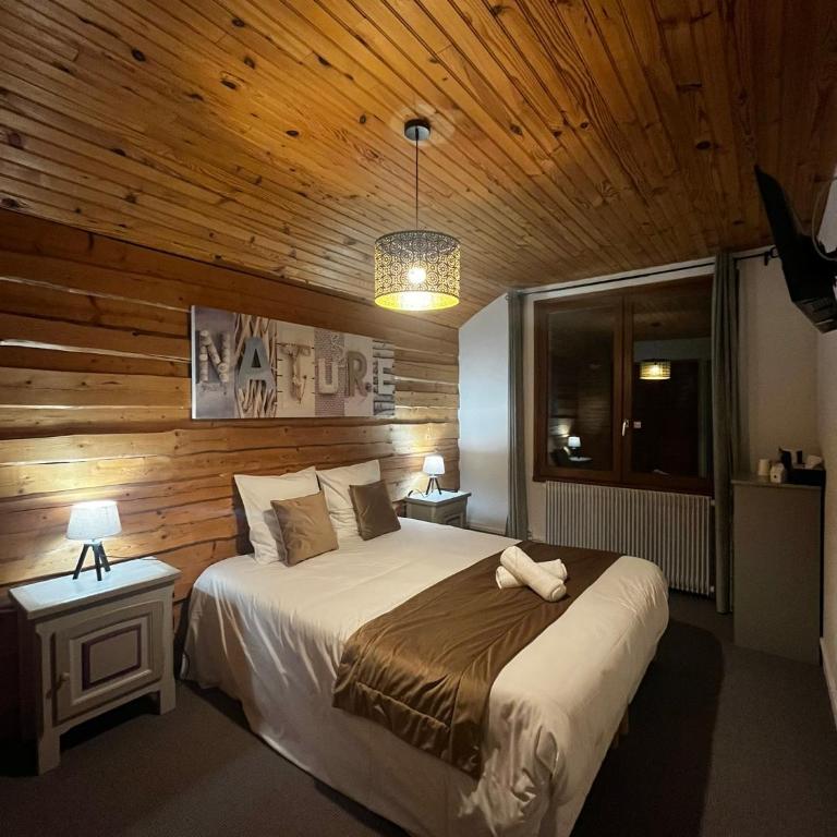 Hôtel Au Feu De Bois - Chambre Triple - 1
