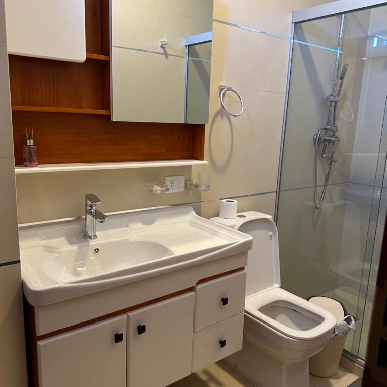 Departamento de lujo domotizado en la mejor zona de Cochabamba, frente al Paseo Aranjuez - Two-Bedroom Apartment - 20