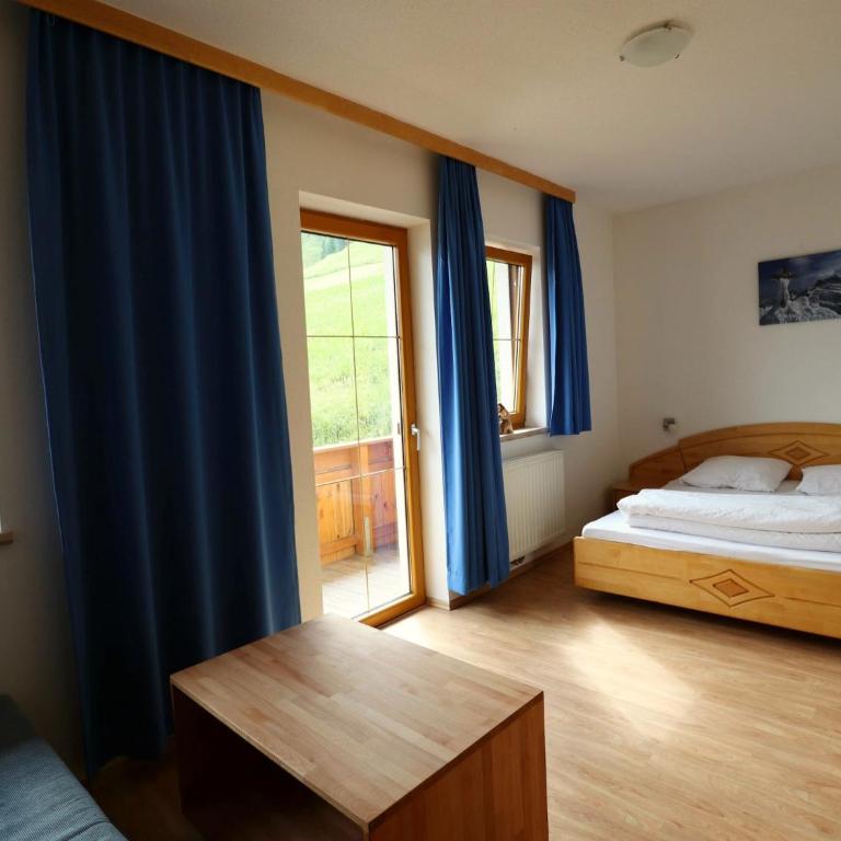 Holiday apartment in Stubai with balcony - Apartment mit 2 Schlafzimmern - 13