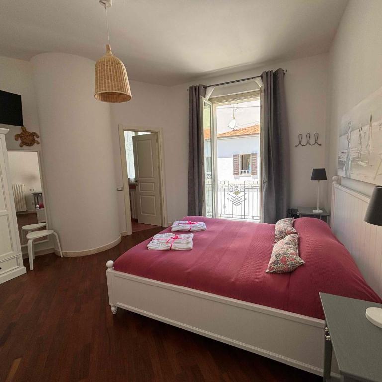 Affittacamere Villa Silvia - Camera Matrimoniale con Balcone (3 Adulti) - 3