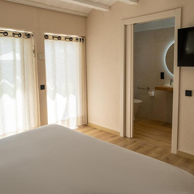 Cal Marrufès - Habitación adaptada para personas con movilidad reducida - Cama grande - 5