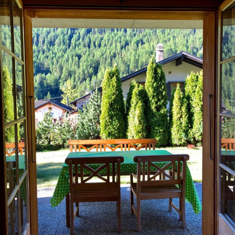 Bel Alp 3 - Rez avec jardin - 5 personnes- Evolene - Apartment - 6