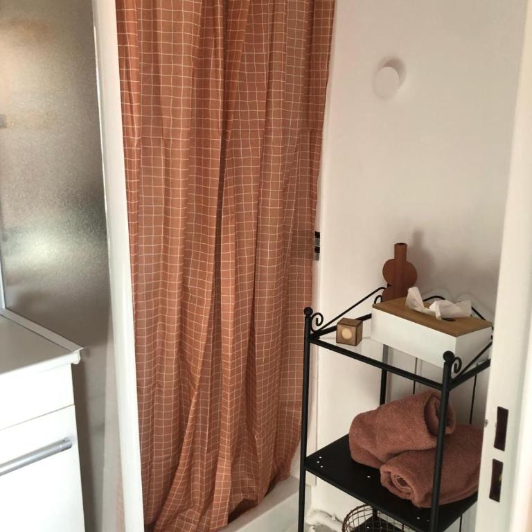 Avignon appartement en face des remparts, parking - Apartment mit 1 Schlafzimmer - 7