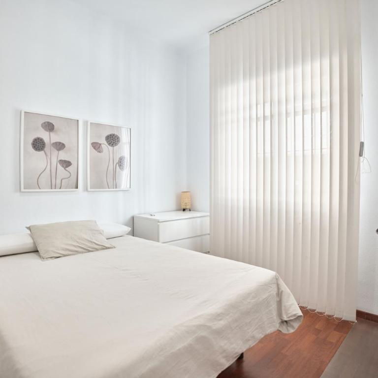 Cuca Rooms by Cadiz Time - Habitación Doble con baño compartido - 1
