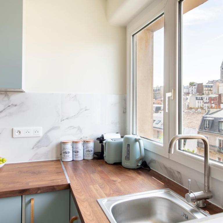 Stunning Montmartre - Amazing View - Fully Renovated - Appartement 1 Chambre - Vue sur Ville - 14