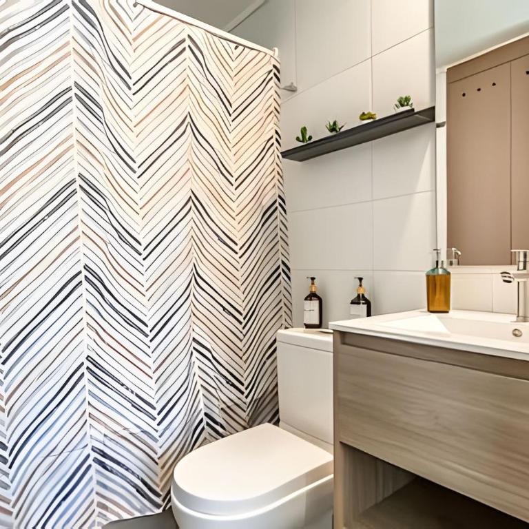 Santa Elvira Apartments - Deluxe One-Bedroom Apartment - 38