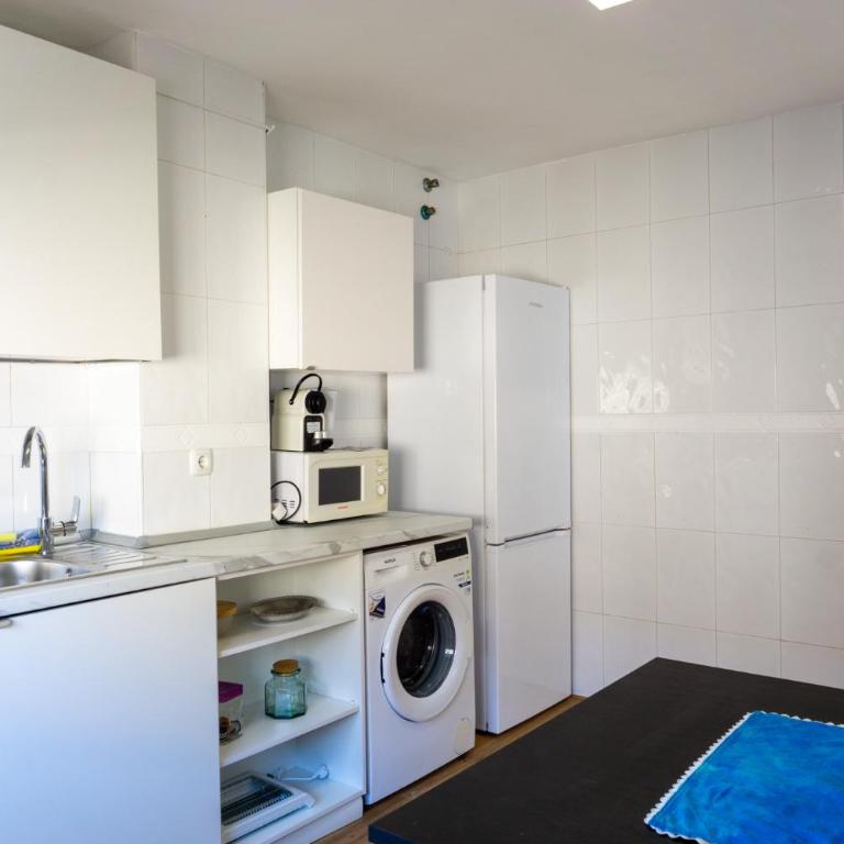 Patio del Sol Benalmádena - Three-Bedroom Apartment - 14