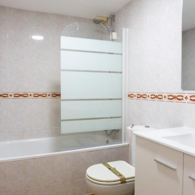 Patio del Sol Benalmádena - Three-Bedroom Apartment - 24