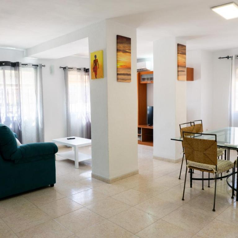 Patio del Sol Benalmádena - Three-Bedroom Apartment - 18