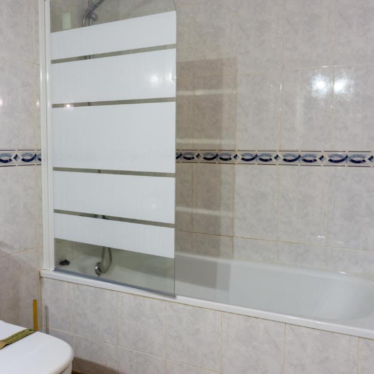 Patio del Sol Benalmádena - Three-Bedroom Apartment - 26