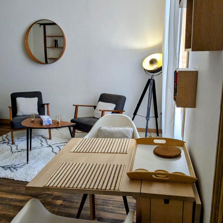 Studio cosy et spacieux - Apartamento de 1 dormitorio - 5
