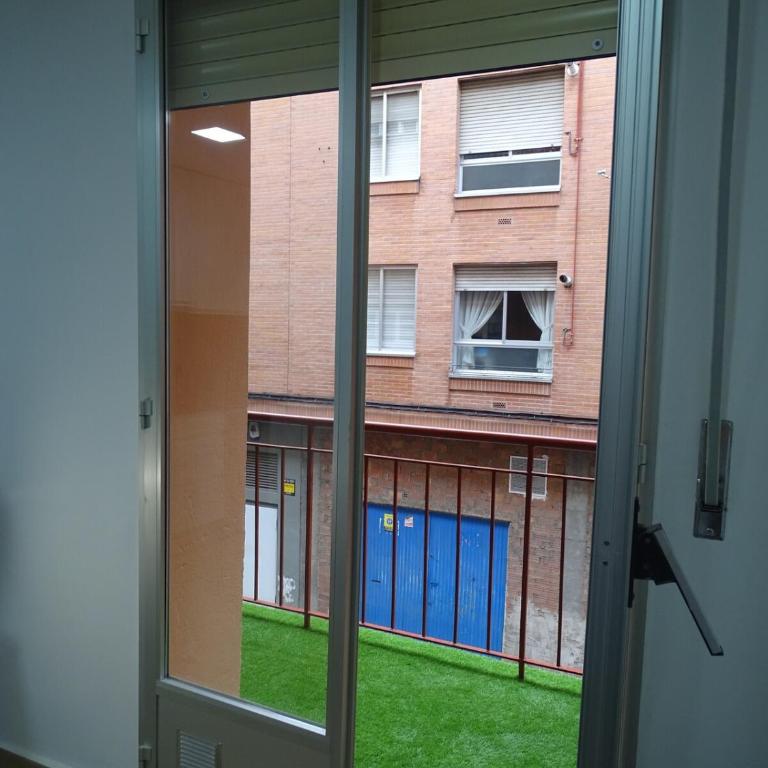 Piso LANGAR Piso acogedor y familiar - Two-Bedroom Apartment - 2