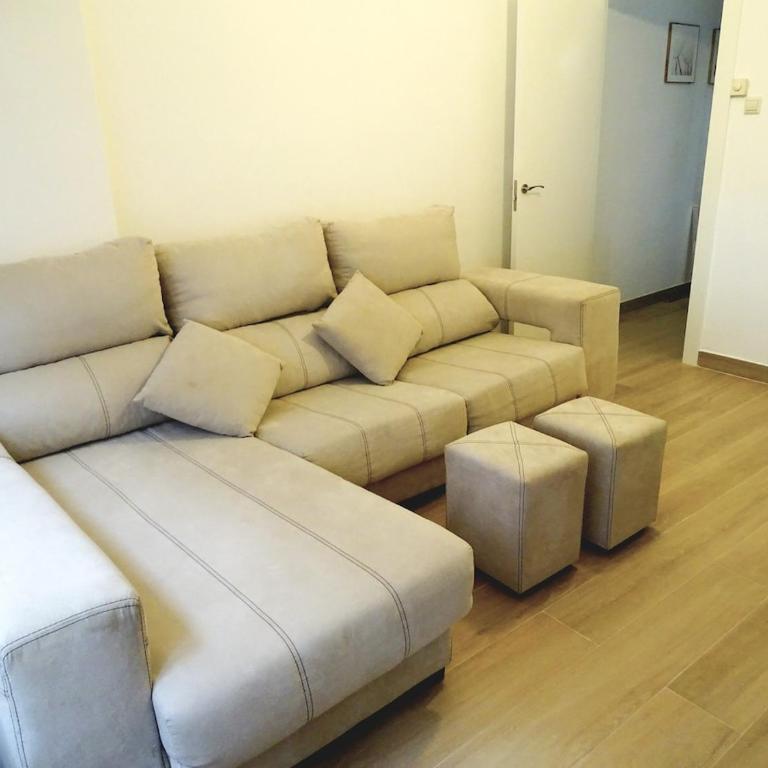 Piso LANGAR Piso acogedor y familiar - Two-Bedroom Apartment - 7