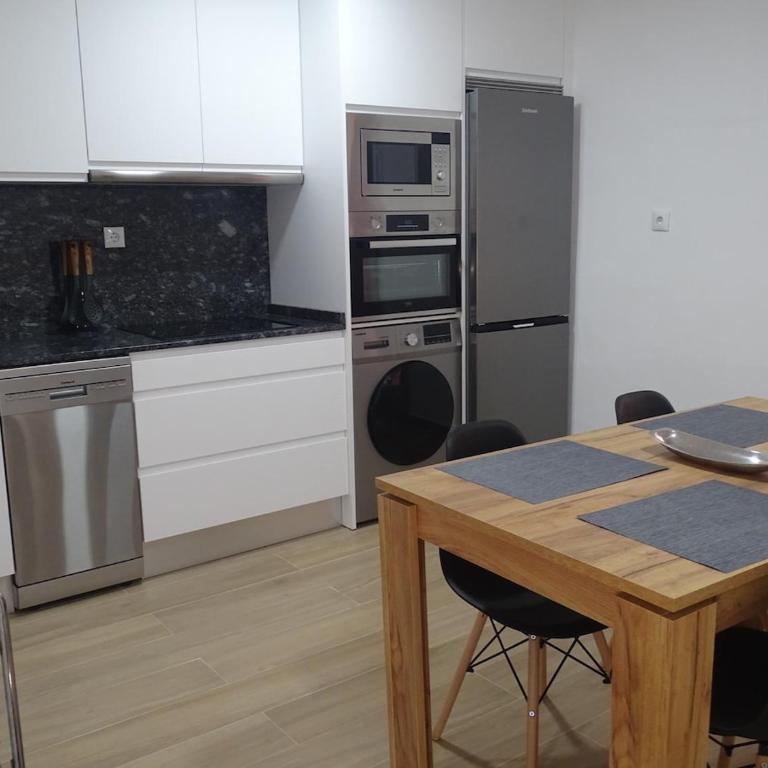 Piso LANGAR Piso acogedor y familiar - Two-Bedroom Apartment - 16