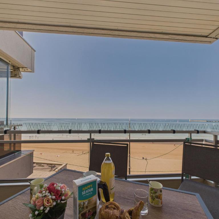 Vue mer, joli studio pour 4 à 40m de la plage - Monolocale - 16