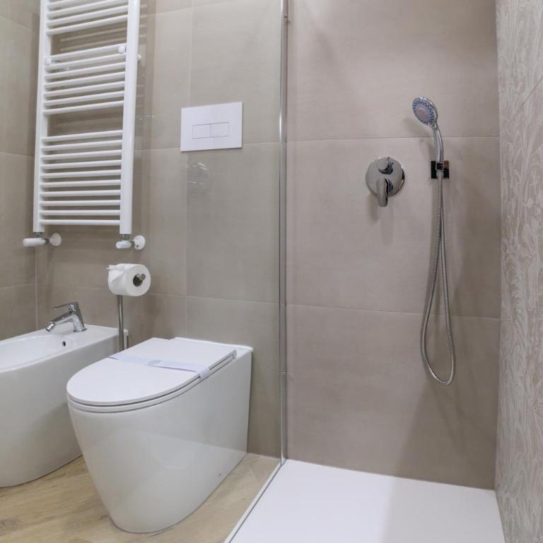 Oros rooms - Deluxe Double Room with Balcony - 2