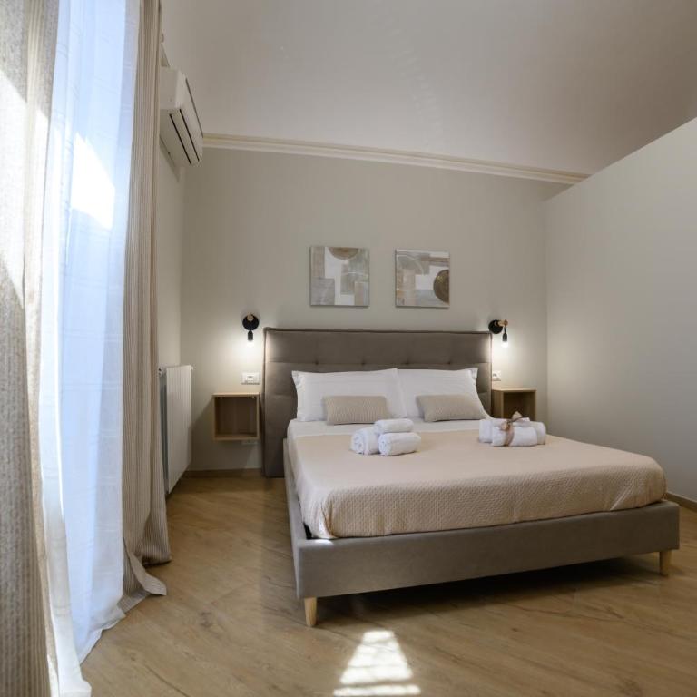 Oros rooms - Deluxe Double Room with Balcony - 3