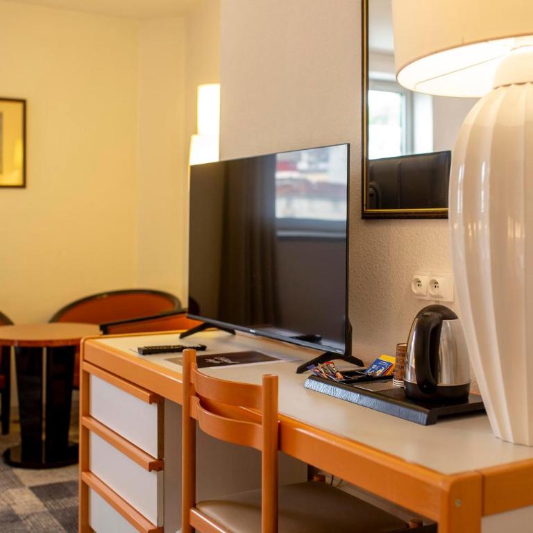 Hôtel Paradis - Chambre Triple - 8