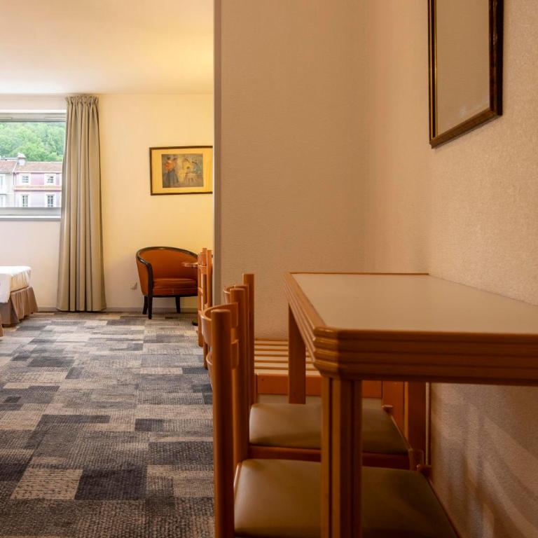 Hôtel Paradis - Chambre Triple - 7