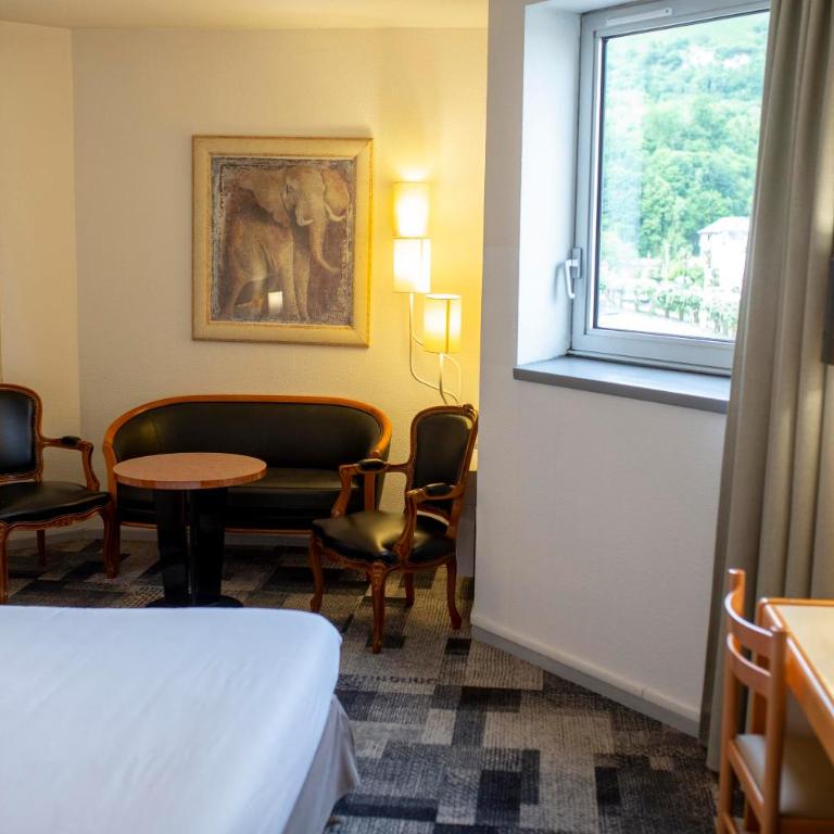 Hôtel Paradis - Chambre Double ou Lits Jumeaux - 9
