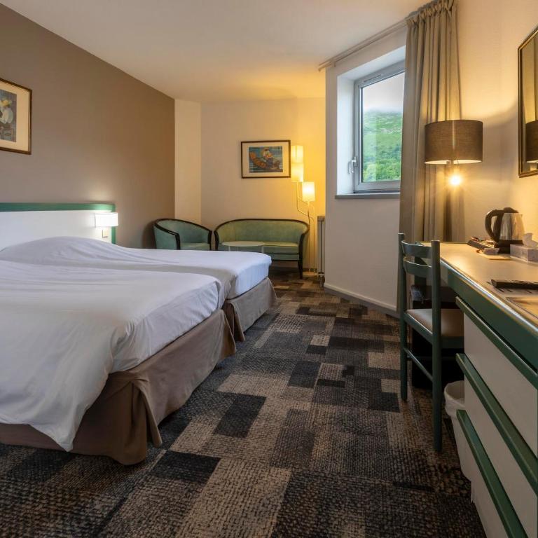 Hôtel Paradis - Chambre Double ou Lits Jumeaux - 13