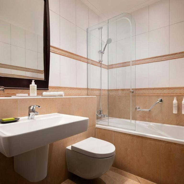Le Méridien Beach Plaza - Deluxe Doppelzimmer mit 2 Doppelbetten und Stadtblick – obere Etage - 3