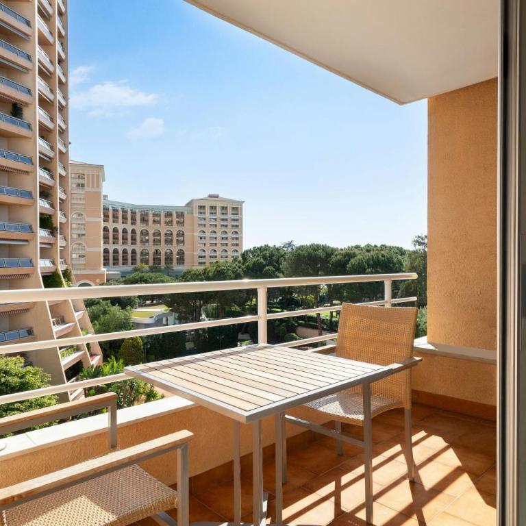 Le Méridien Beach Plaza - Classic Zimmer mit 2 Doppelbetten und Stadtblick - 4