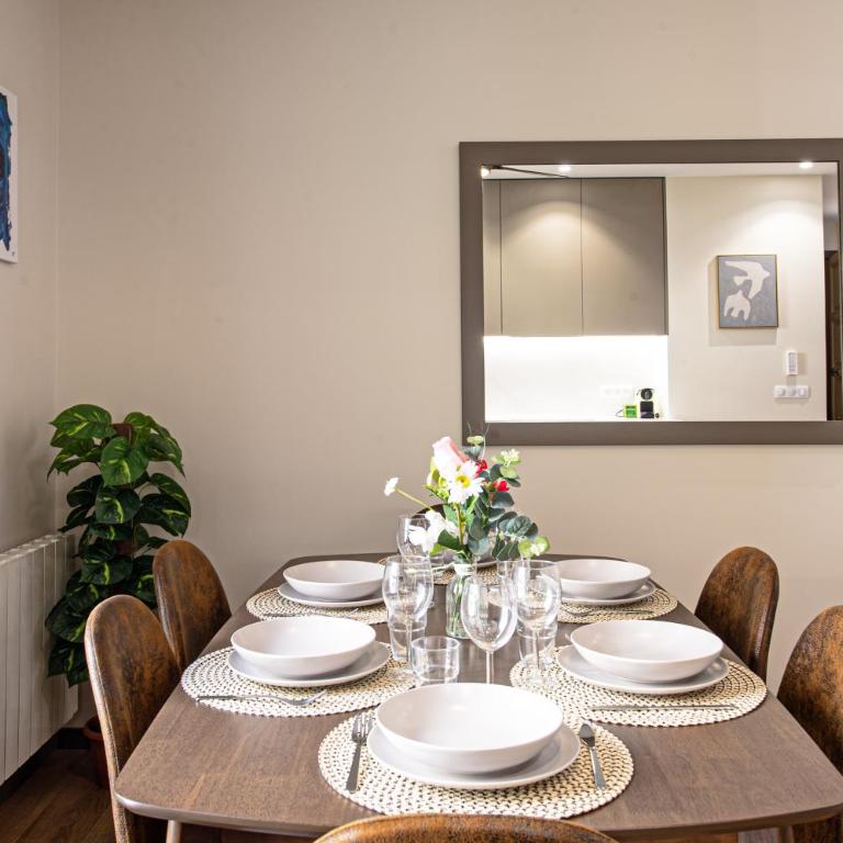 EDOUARD VII 2 - Agréable 3 pièces - Menton - 50 m des plages - Two-Bedroom Apartment - 8