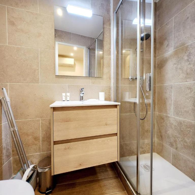 Les Haciendas - 5 logements dans le Viel Antibes - Studio - 5