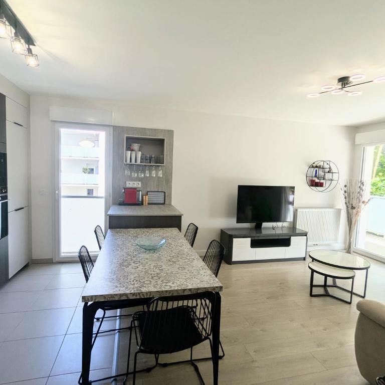 T3 neuf Baignots proche Thermes, centre, parking - Apartamento de 2 dormitorios - 6