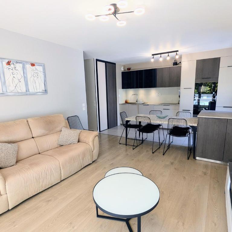 T3 neuf Baignots proche Thermes, centre, parking - Apartamento de 2 dormitorios - 8