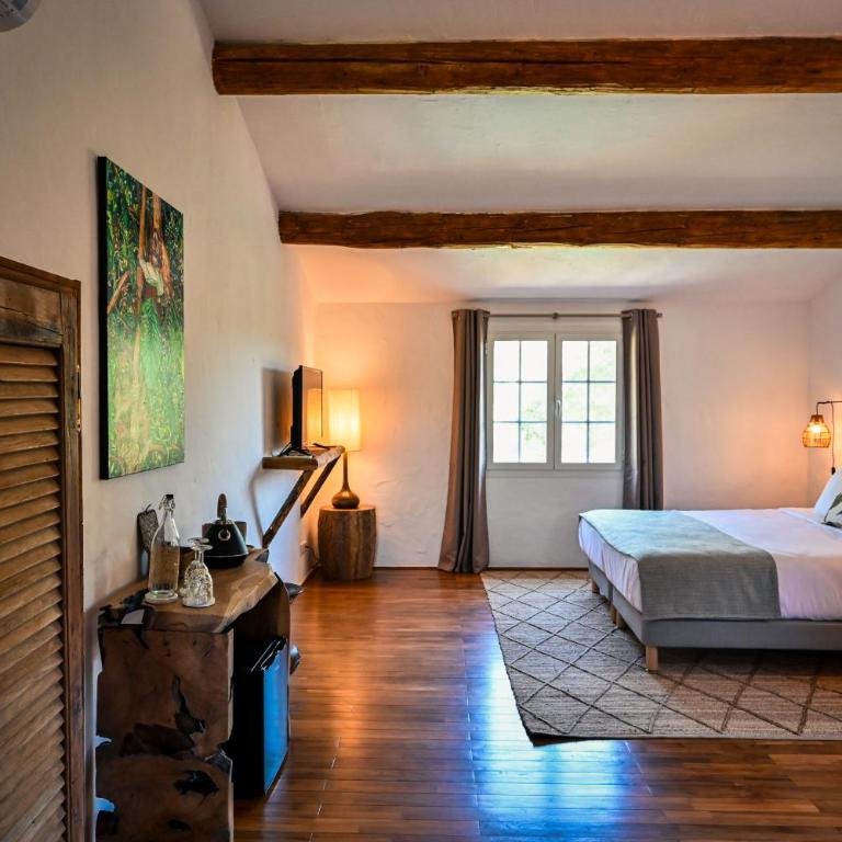 LES TERRASSES DE LORGUES - B&B de charme en Provence - Chambre Lit King-Size - Vue sur Jardin - 3