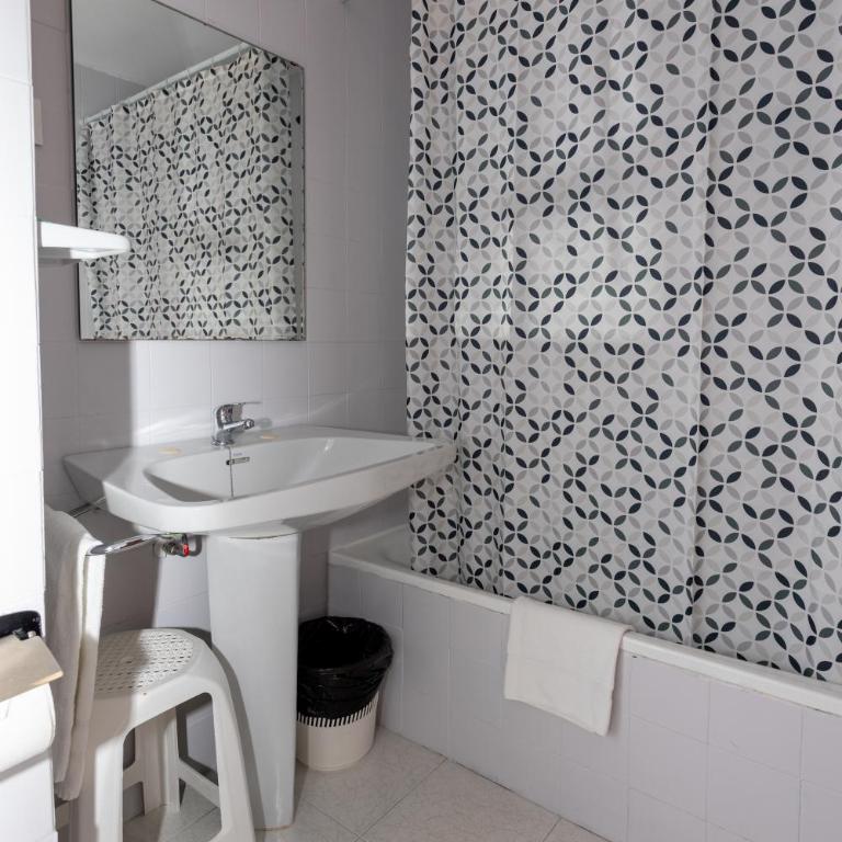 APARTAMENTOS CHINASOL (OFERTAS) - Apartamento con vistas a las montañas - 14