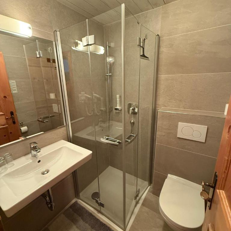 Pension Rainer - Zweibettzimmer - 2
