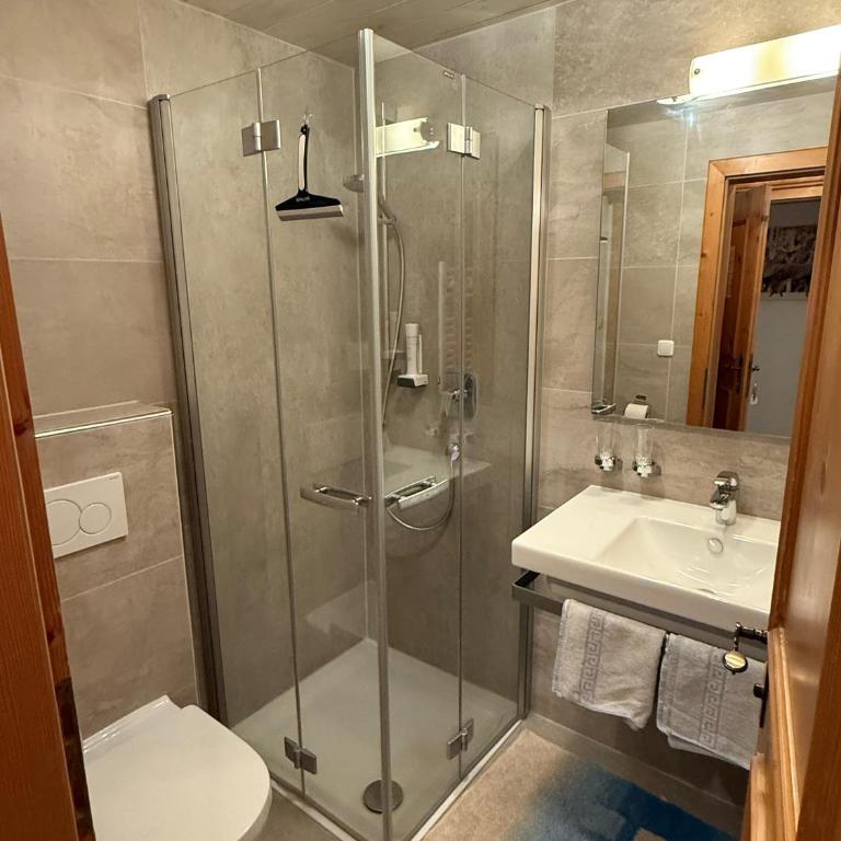 Pension Rainer - Doppelzimmer - 12