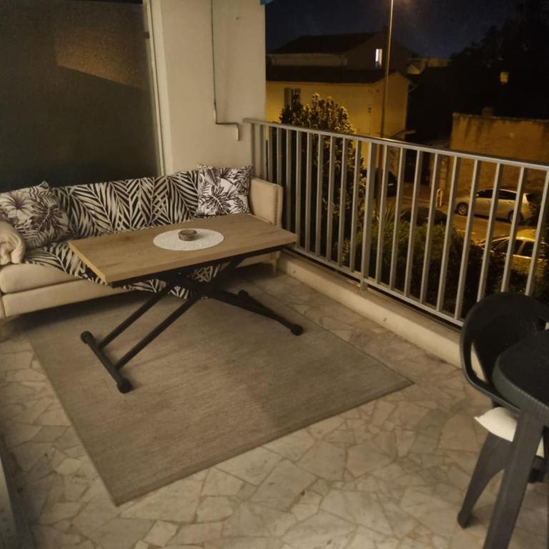 Spacieux 2 pièces terrasse et piscine - Apartment mit 1 Schlafzimmer - 25