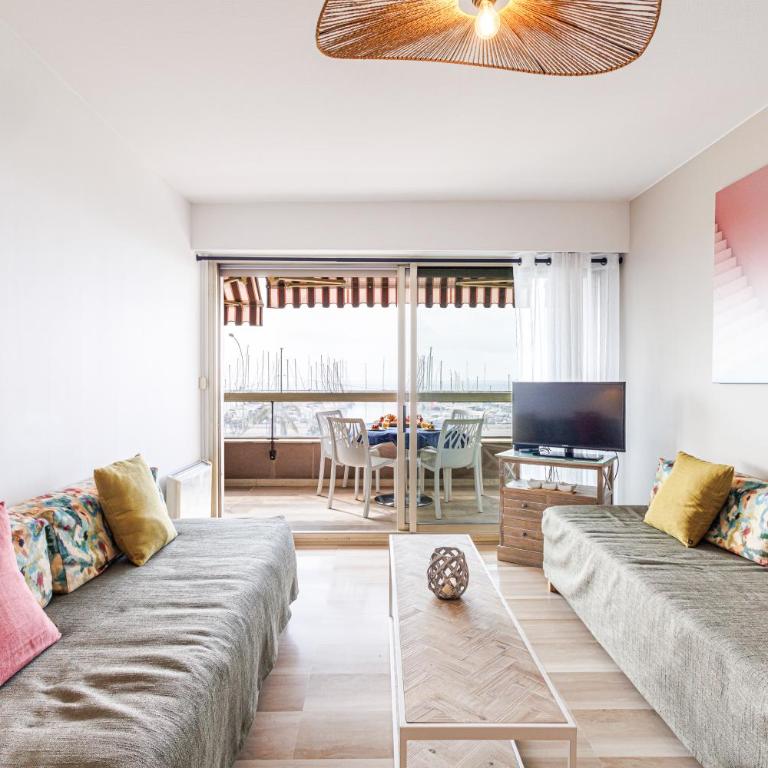 EP2A2 - Beautiful 1BDR with sea view - Swimming pool - AC - Parking - Apartment mit 1 Schlafzimmer, Meerblick und Terrasse - 1