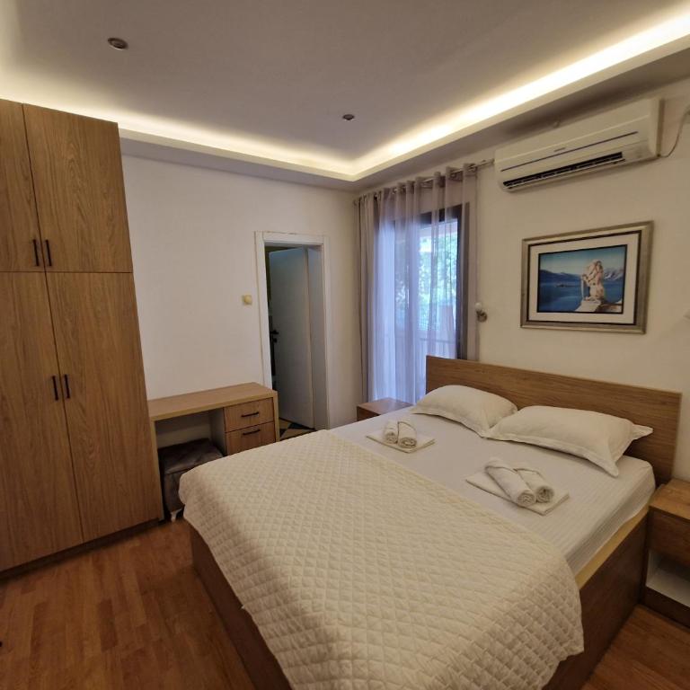 Guest House Damjana - Deluks Soba s Bračnim Krevetom i Pomoćnim Ležajem - 7