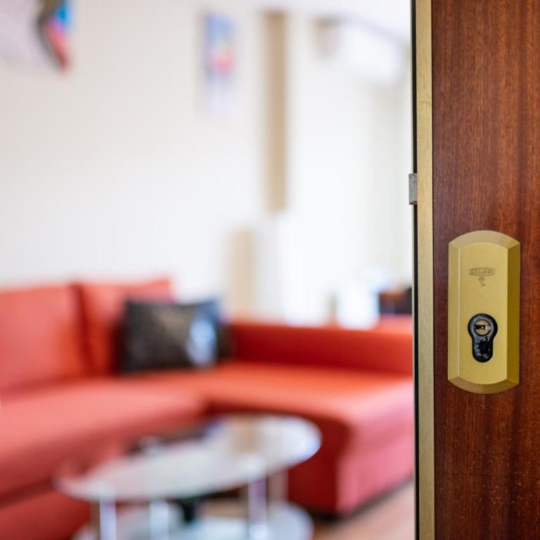 Ático espectacular en pleno centro, parking Gratuito - Two-Bedroom Apartment - 13